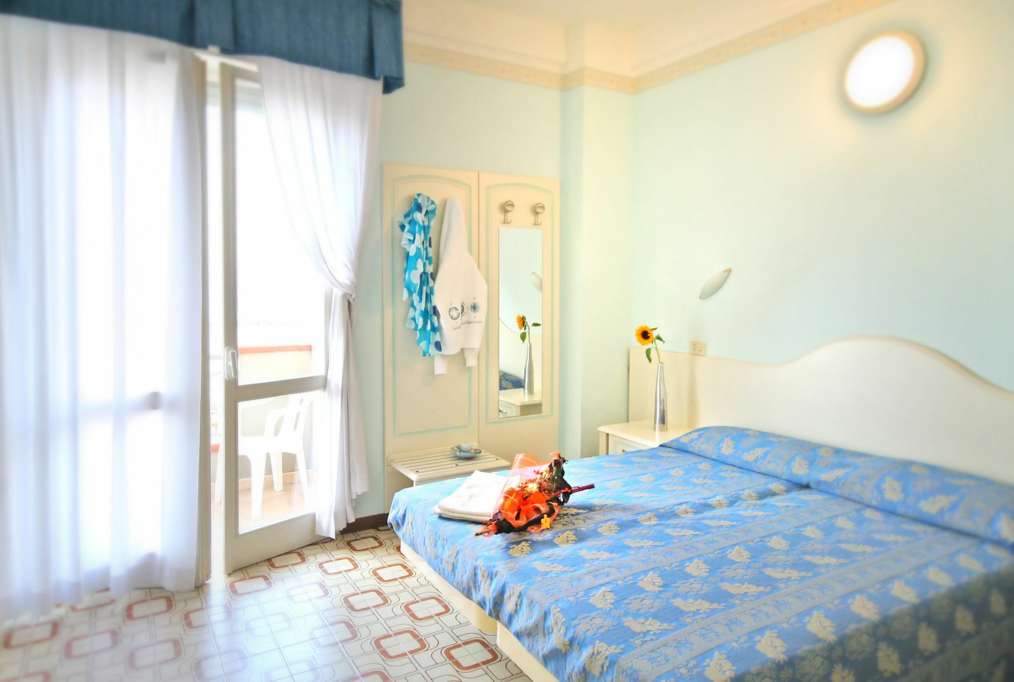 Hotel Cadiz Ρίμινι Εξωτερικό φωτογραφία